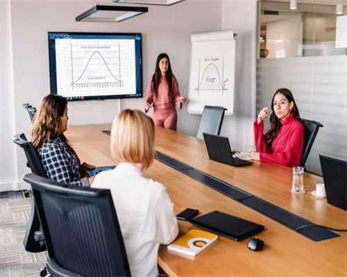 “疯婆子”佩洛西为什么一定要窜访台湾